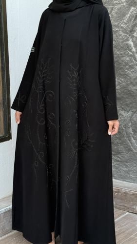 "عباية رقم (84)"
