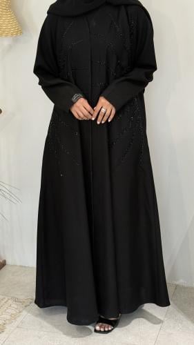 "عباية رقم (82)"