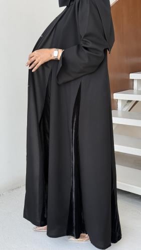 "عباية رقم (44)"