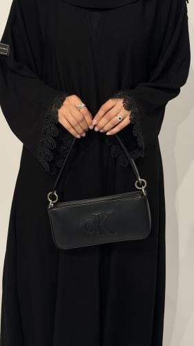 "عباية رقم (102)"