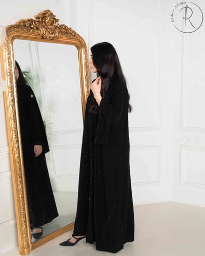 عباية اكمام واسعه R25
