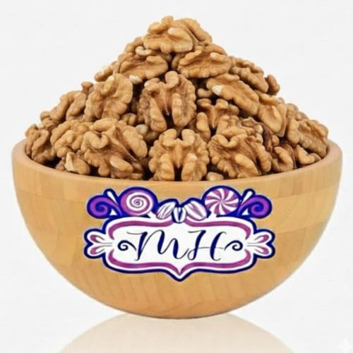 جوز امريكي مقشور عين جمل وزن