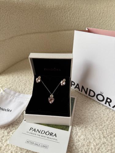 Necklace and earrings set