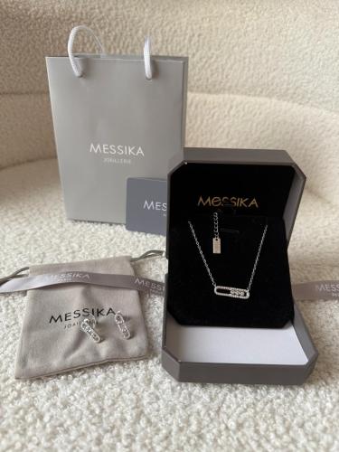 Necklace and earrings set
