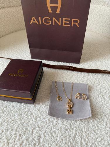 Necklace and earrings set