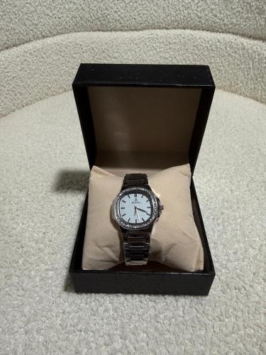 Women's watch