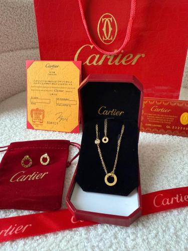 Necklace and earrings set
