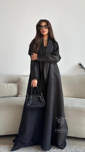 بكج عباية سوداء بليزر تربل كلوش بقماش الجاكار و فس...