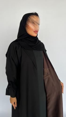 عباية سوداء بلمسة حرير بني Z6058