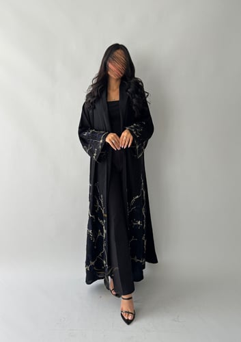 عباية سوداء بقماش بلاك بيري مطرزة -Z6136