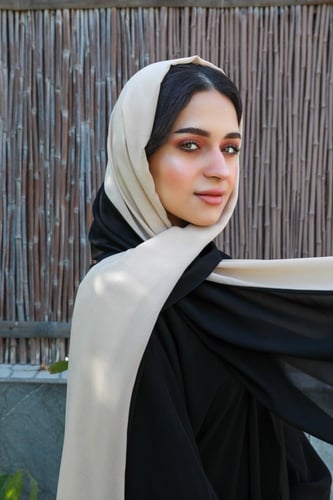 طرح المكس - طرحة نصفها أسود ونصف ملون -Z7028