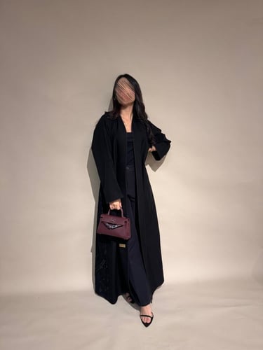 عباية سوداء بجاكار في الجوانب z6048