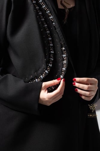 عباية سوداء مشكوكة بالخرز z6043