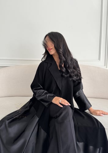 عباية سوداء بياقة رسمية كلوش 6168