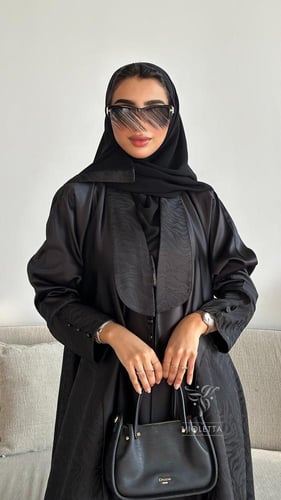 عباية سوداء بليزر تربل كلوش بقماش الجاكار 6175