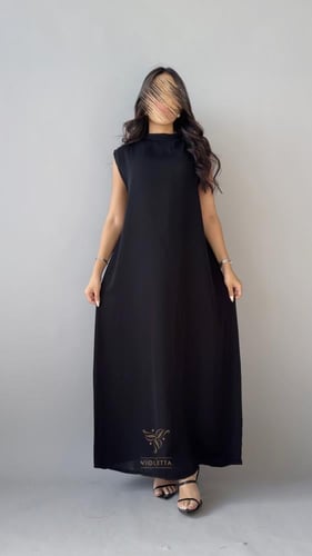 بكج عباية ربع كلوش سوداء بتطريز أسود و فستان داخلي...