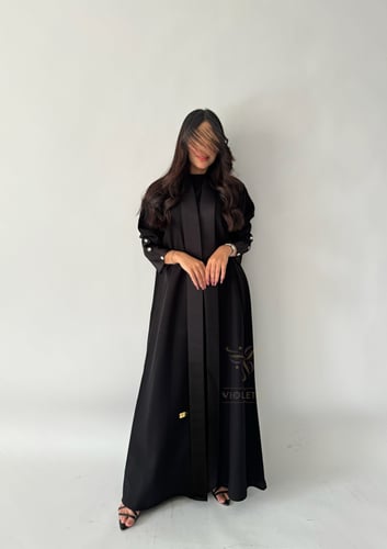 عباية سوداء بأكمام وياقة فخمة z6022