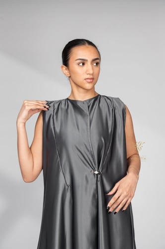 عباية بليزر سوداء أنيقة بفستان رمادي Z6105