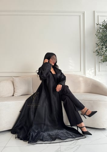 بكج عباية سوداء دبل شيفون كلوش و فستان تحت العباية...