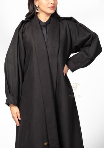 عباية شتوية سوداء بقصة فكتورية Z6093