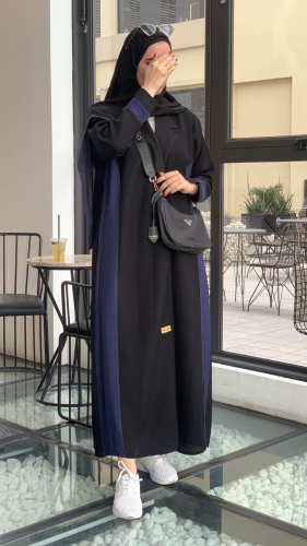عباية سوداء يومية بتداخل اللون الكحلي 616