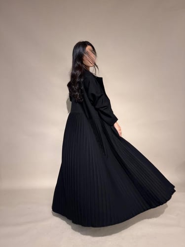 عباية رسميّة بكسرات وحزام خارجي Z6083