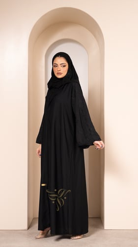 عباية سوداء رسمية بتطريز اسود Z6146