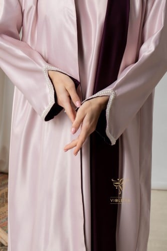 عباية وردية بفستان داخلي وأكمام مشكوكة Z6077