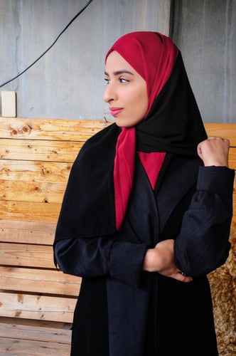 طرح المكس - طرحة نصفها أسود ونصف ملون -Z7028