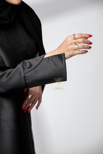 عباية سوداء رسمية وبأكمام متفردة-Z6051