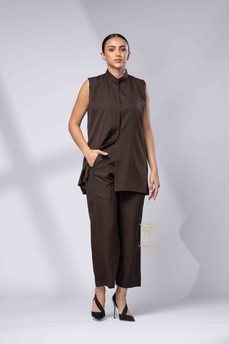 طقم قطعتين بني تحت العباية Z9023