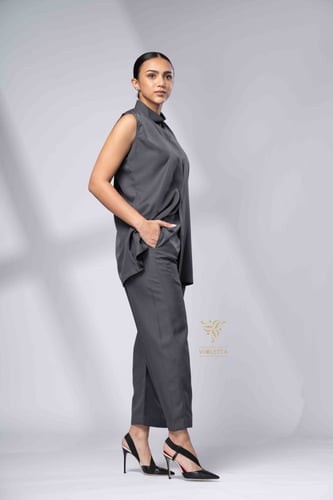 مجموعة أطقم تحت العباية 7048