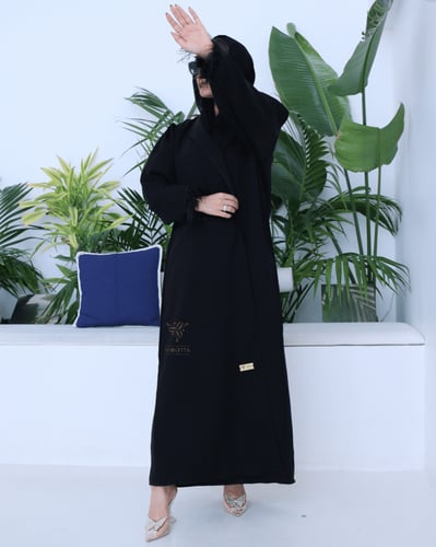 عباية سوداء بكم ريش -z6000