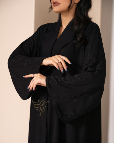 عباية سوداء رسمية بتطريز اسود Z6146
