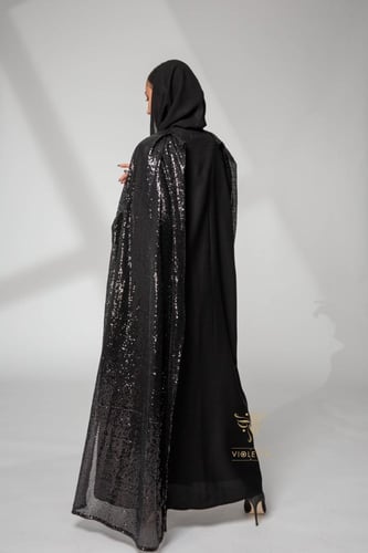 عباية سوداء مزينة بالترتر z6037