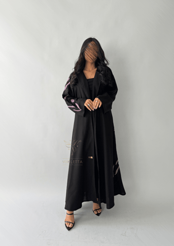 عباية سوداء بقماش ليمار بتطريز زهري 6170