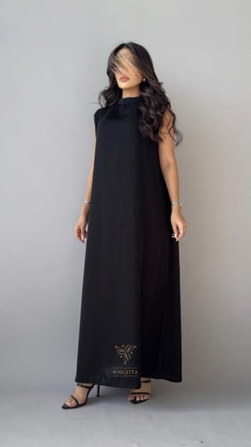 بكج عباية سوداء ربع كلوش بقماش الجاكار و فستان تجت...