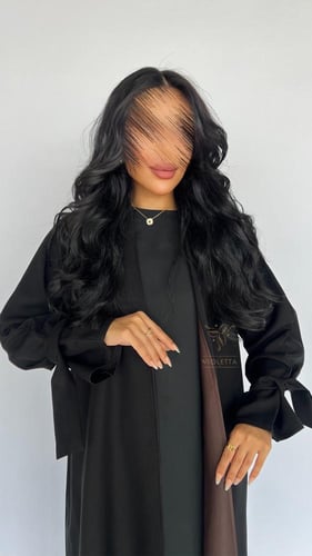 عباية سوداء بلمسة حرير بني Z6058