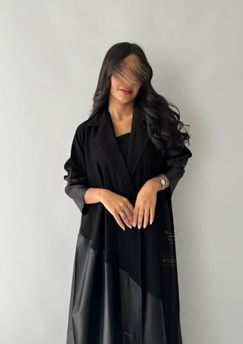 عباية سوداء بياقة رسمية كلوش 6168