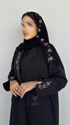 طرحة سوداء بتطريز ورد الخزامى 7074