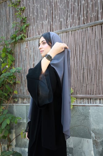 عباية سوداء يومية بقماش ألف ليلة وليلة طرف رمادي -...