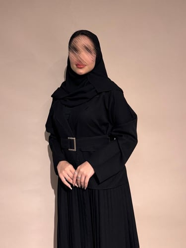 عباية رسميّة بكسرات وحزام خارجي Z6083