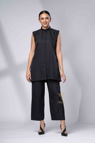 طقم قطعتين قميص وبنطال اسود تحت العبايةZ9021