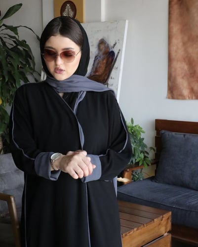 عباية سوداء يومية بقماش ألف ليلة وليلة طرف رمادي -...