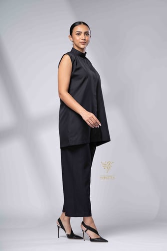 طقم قطعتين قميص وبنطال اسود تحت العبايةZ9021