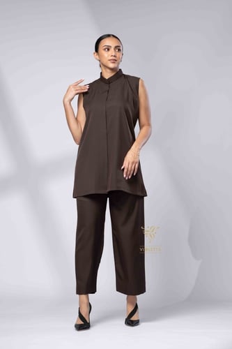 طقم قطعتين بني تحت العباية Z9023