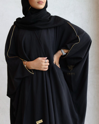 عباية بشت سوداء بقيطان ذهبية z6020