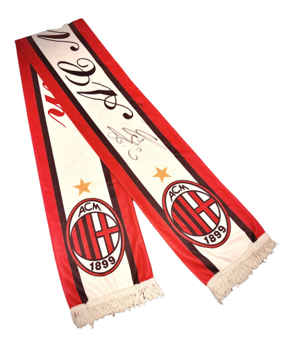 OLIVIER GIROUD HAND SIGNED AC MILAN GAME SCARF