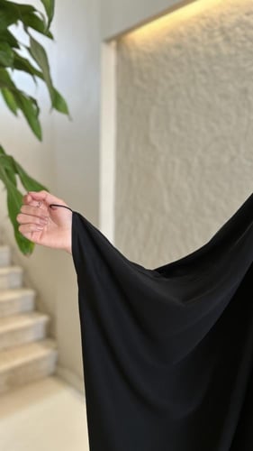 عبايه راس + نقاب مجاناً