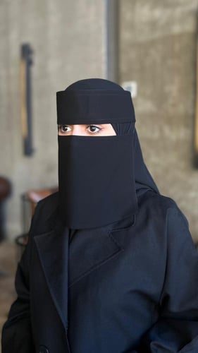 عدد 2 نقاب حرير+ نقاب عادي مجانًا